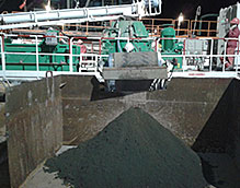 冠能高速立式鉆屑甩干機(jī)處理水基鉆屑現(xiàn)場(chǎng)視頻